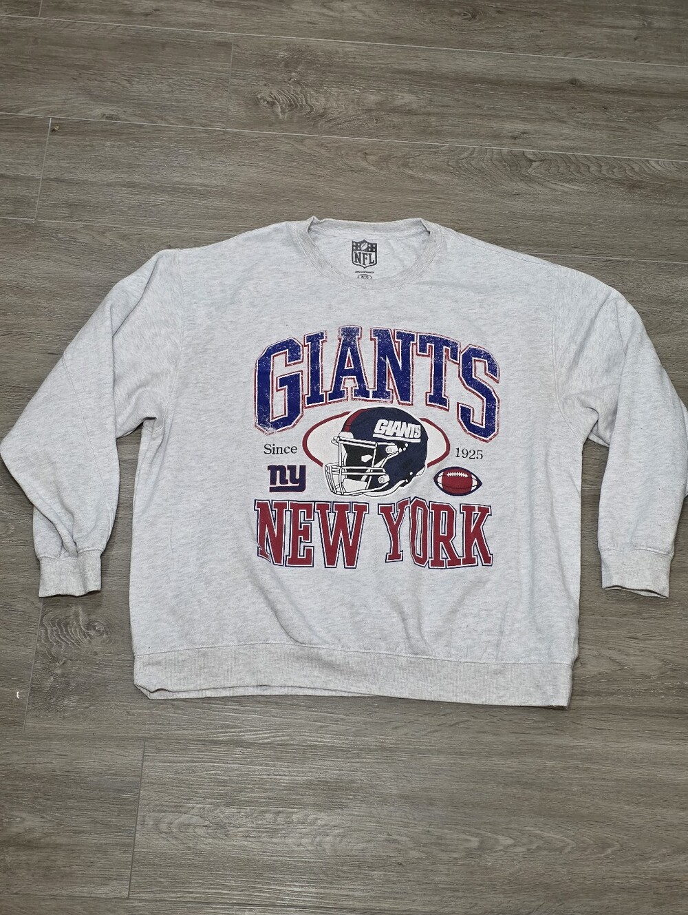 New York Giants NFL Sweatshirt Mens XL Distressed Retro-Style Crew Neck Unisex